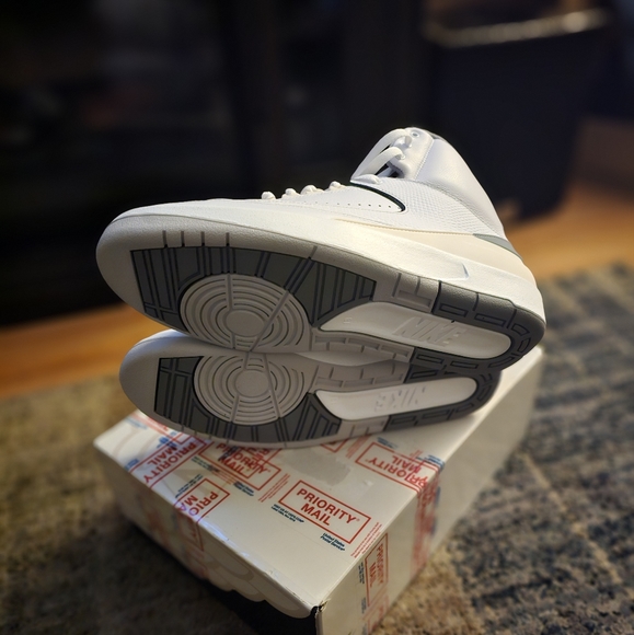 Retro Jordan 2 - Picture 6 of 6